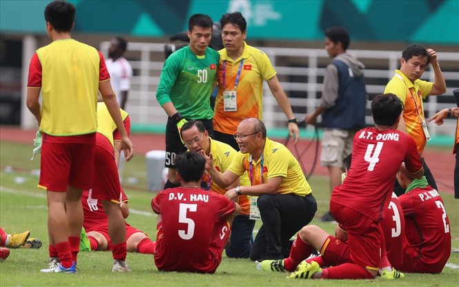 Danh sách chính thức 30 cầu thủ được triệu tập chuẩn bị AFF Cup 2018 - ảnh 1
