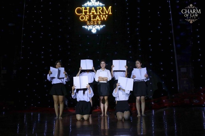 Mãn nhãn với đêm thi tài năng của Top 20 cuộc thi Charm Of Law 2018 - ảnh 12