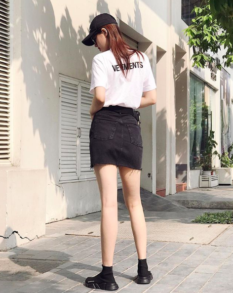 Selfie chính diện xưa rồi,