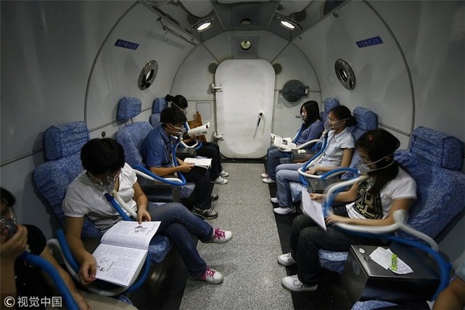 Gaokao - kỳ thi ĐH khốc liệt ở Trung Quốc: Có thể bị phạt tù 7 năm nếu gian lận - ảnh 3