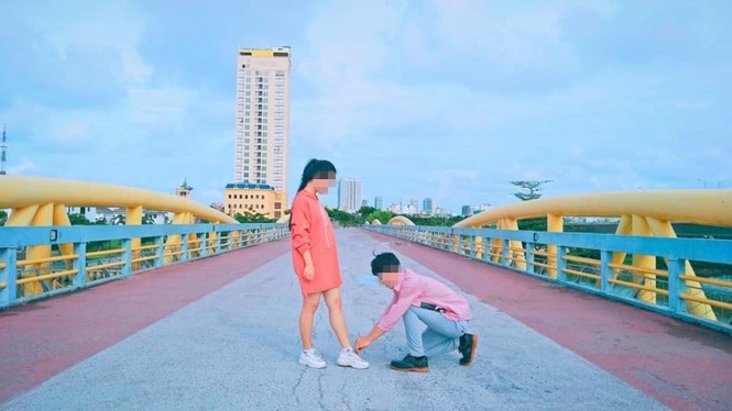 Chụp ảnh bên nhau quá đẹp, cặp đôi bạn thân khác giới bất ngờ nhận...