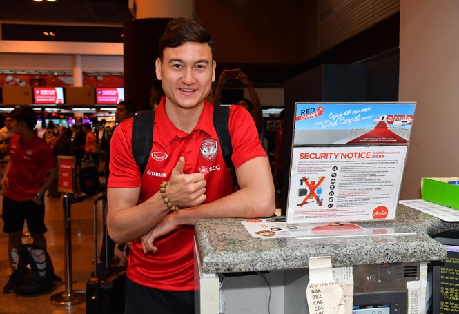 Đặng Văn Lâm phải ngồi dự bị, Muangthong United thua trận ở Campuchia - ảnh 3