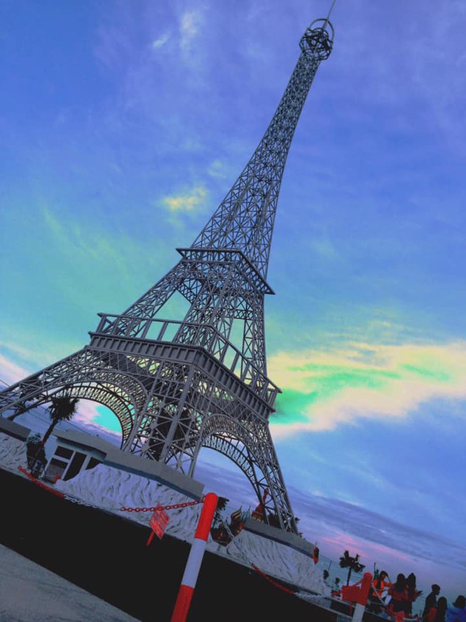 Muốn đến Paris chụp hình với Eiffel mà không có tiền, đây là cách giải quyết nhanh gọn nhất - ảnh 11