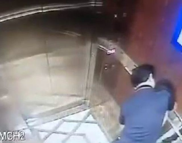 Tranh cãi việc người dân rủ nhau