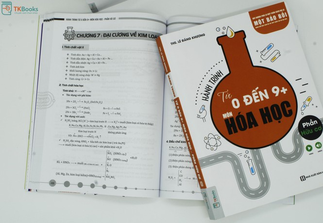Top 4 cuốn sách Hóa học giúp bạn bứt phá điểm thi THPT Quốc gia 2019 - ảnh 2