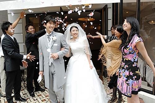Đau đầu vì tiền mừng, người trẻ Hàn Quốc 10 năm không dự đám cưới - ảnh 4
