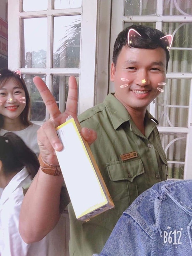 Ai bảo thầy chúng mình khó? Xem thầy