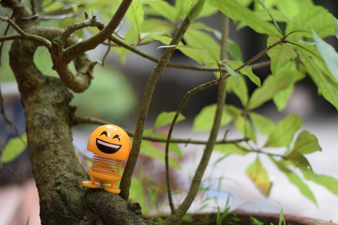 “Emoji lò xo xâm chiếm Trái Đất” đang hot tới độ nào? - ảnh 3