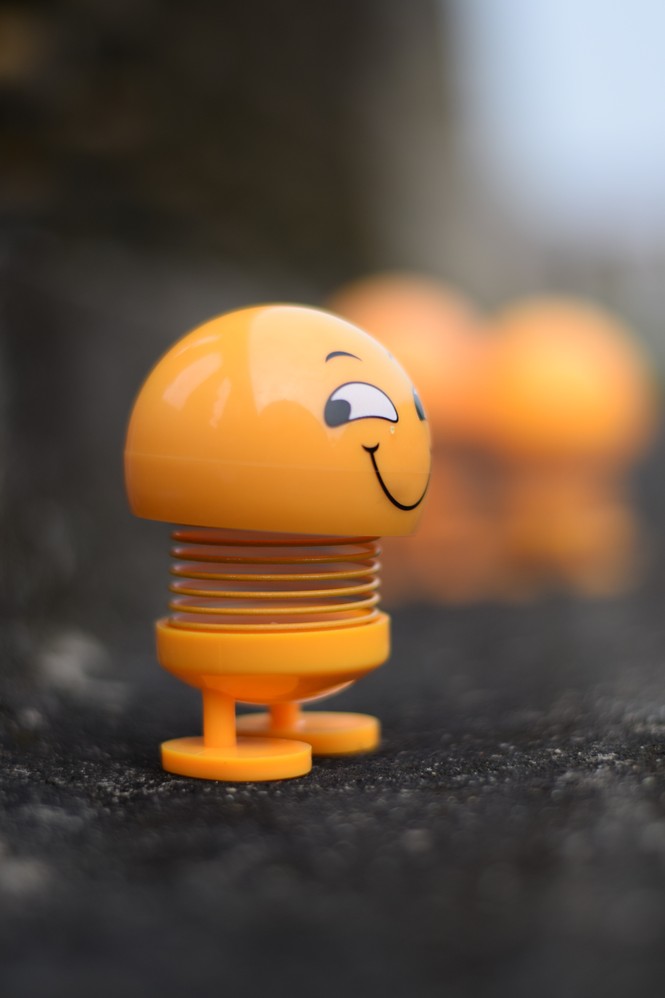“Emoji lò xo xâm chiếm Trái Đất” đang hot tới độ nào? - ảnh 12