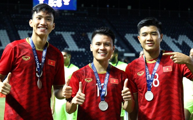 Tuyển Việt Nam rơi vào bảng đấu khó, không có đội lót đường - ảnh 1