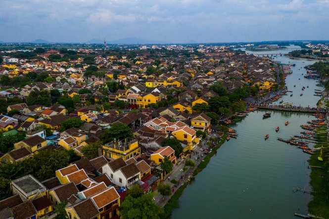 Báo Tây nói về đi xích lô và 9 trải nghiệm phải thử ở Việt Nam - ảnh 5