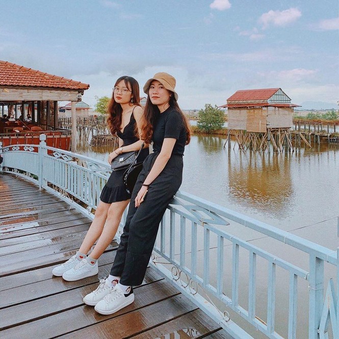 Đầm Chuồn, phá Tam Giang đẹp thơ mộng trong ảnh check-in của giới trẻ - ảnh 2