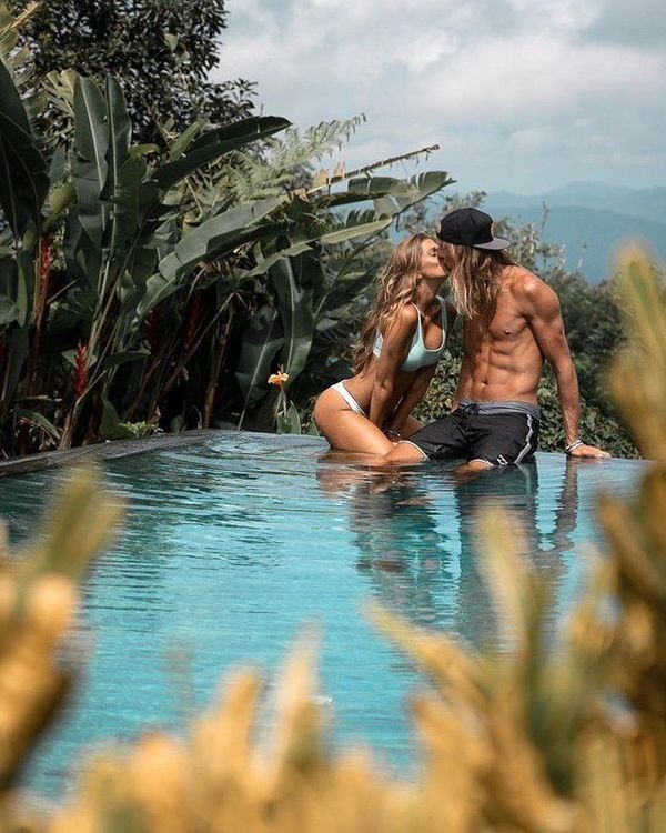 Cặp đôi với loạt ảnh mạo hiểm nhìn muốn