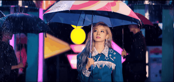 Thật thú vị khi JYP tích cực “đẩy thuyền” cho TWICE trong MV mới “Feel Special” - ảnh 8