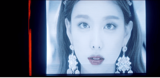 Thật thú vị khi JYP tích cực “đẩy thuyền” cho TWICE trong MV mới “Feel Special” - ảnh 10