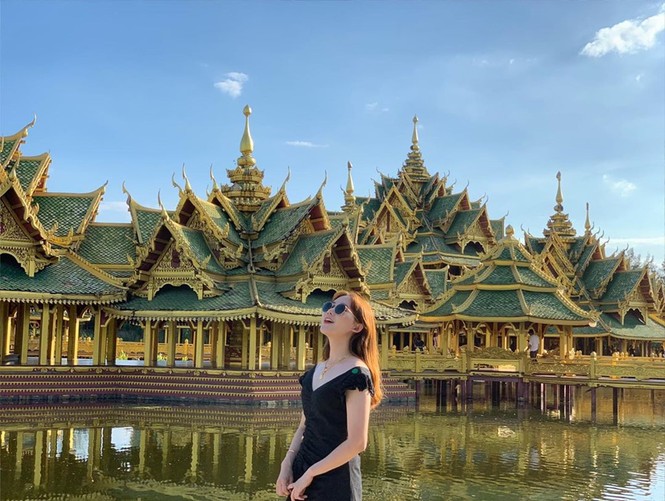 Thủy quái bao quanh ngôi đền trong thành cổ ở Thái Lan - ảnh 1