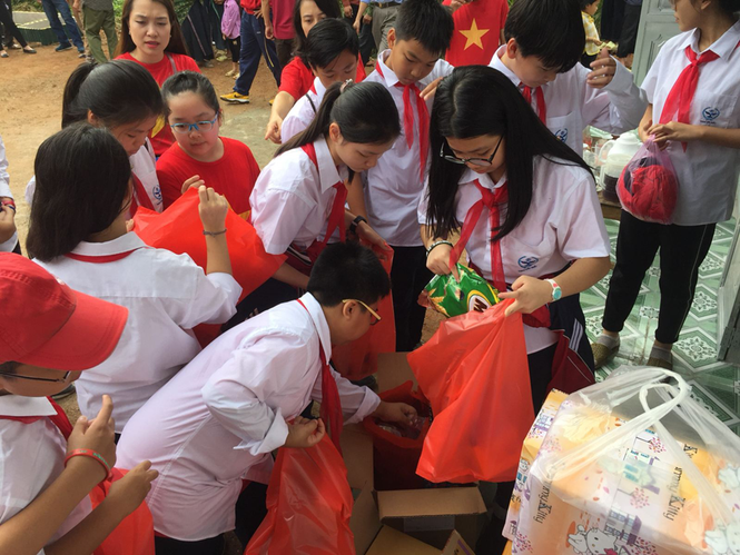 Teen THCS Cầu Giấy ghé thăm trường Khư Phá (Hà Giang) trong chuyến thiện nguyện ý nghĩa - ảnh 2