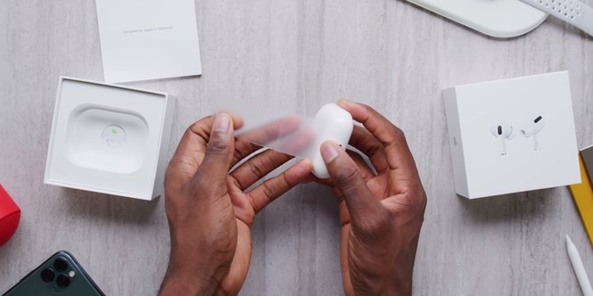 Cận cảnh tai nghe AirPods Pro: Thiết kế