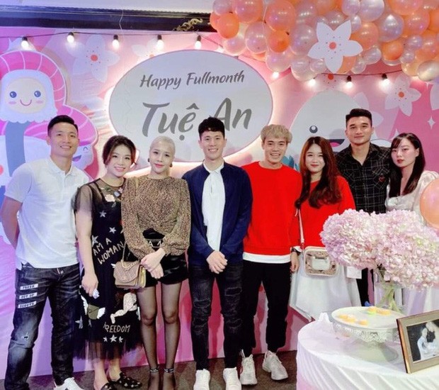 Nhọ như Văn Toàn: Lâu lâu mới đăng hình
