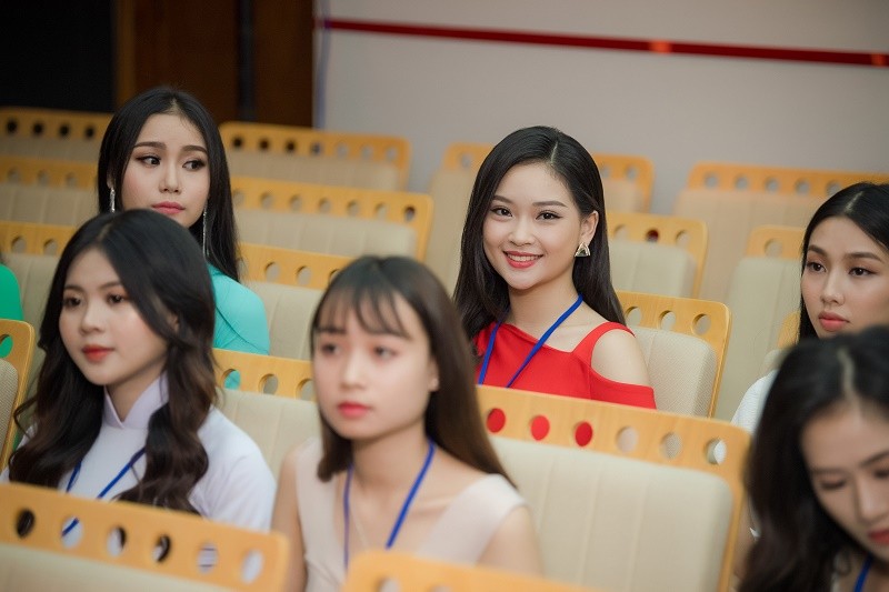 Nữ sinh Sài thành rạng rỡ tại Sơ khảo phía Nam Hoa hậu Việt Nam 2018 - ảnh 9
