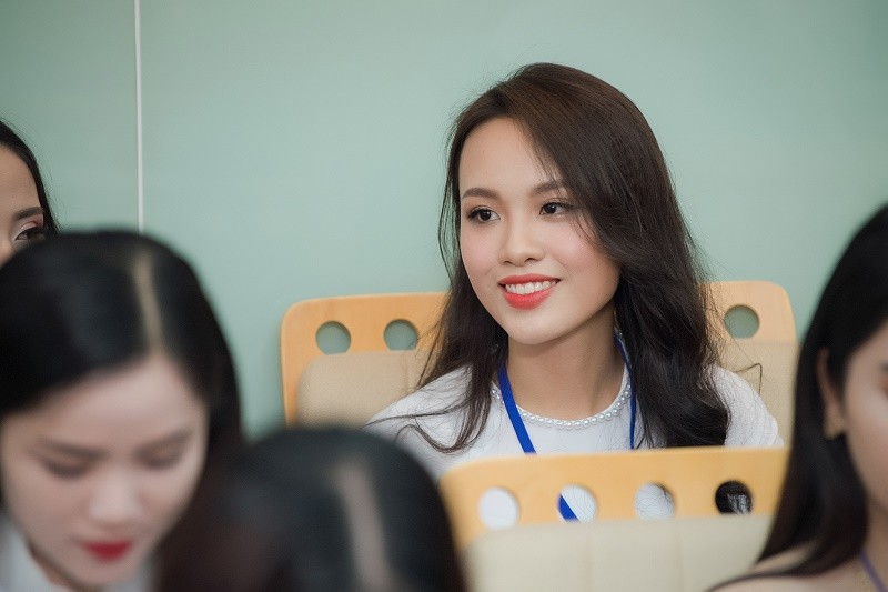 Nữ sinh Sài thành rạng rỡ tại Sơ khảo phía Nam Hoa hậu Việt Nam 2018 - ảnh 12