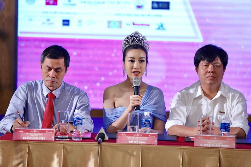 Toàn cảnh họp báo Chung khảo phía Nam Hoa hậu Việt Nam 2018 - ảnh 12
