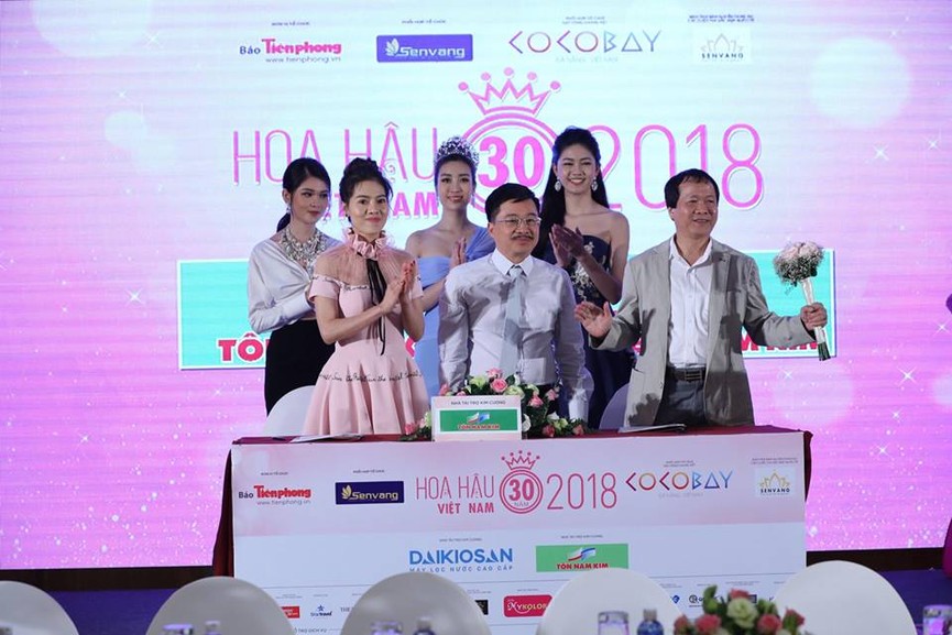 Toàn cảnh họp báo Chung khảo phía Nam Hoa hậu Việt Nam 2018 - ảnh 9