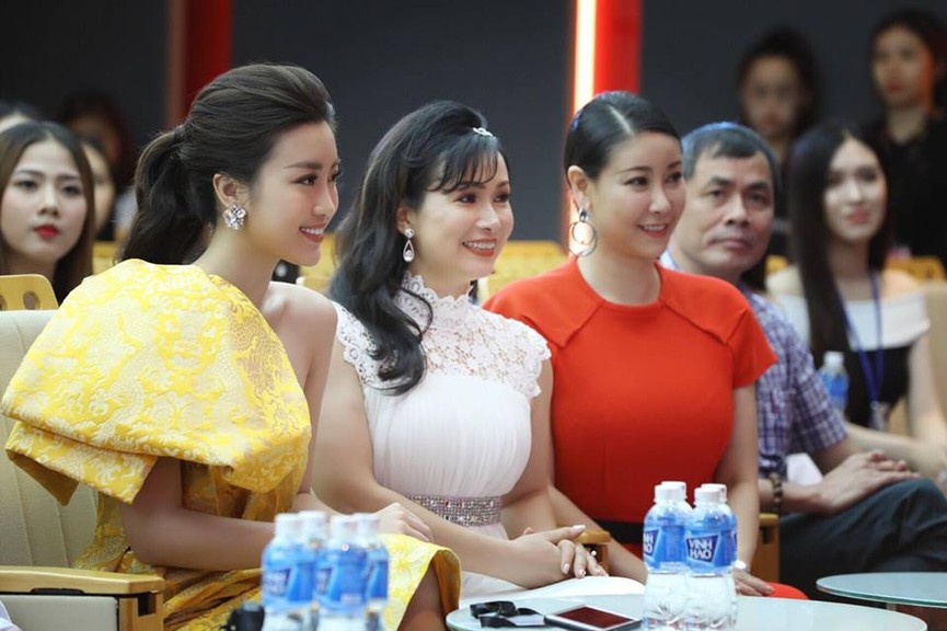 Hé lộ hậu trường sơ khảo phía Nam Hoa hậu Việt Nam 2018 - ảnh 4