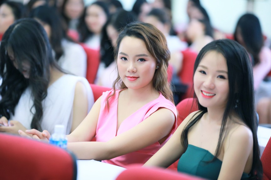 Chuyện về hai chị em ruột vượt hơn 400km dự thi Hoa hậu Việt Nam 2018 - ảnh 2