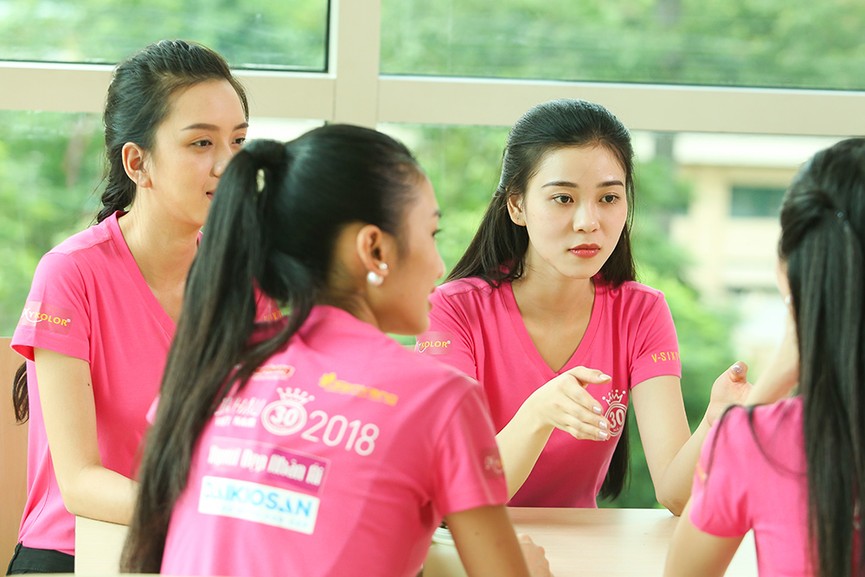 Những hình ảnh chưa từng tiết lộ trong dự án nhân ái HHVN 2018 - ảnh 1
