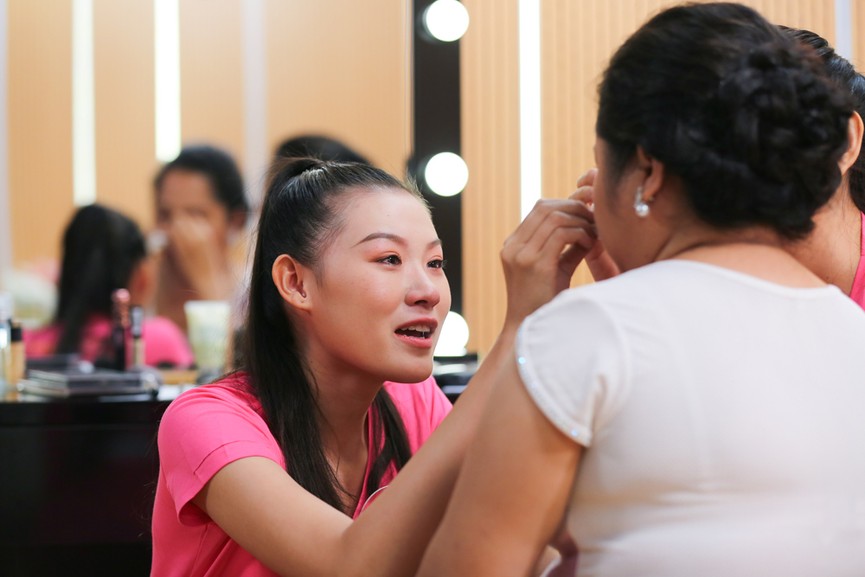 Xúc động bộ ảnh cưới của 15 cặp đôi khuyết tật - ảnh 2