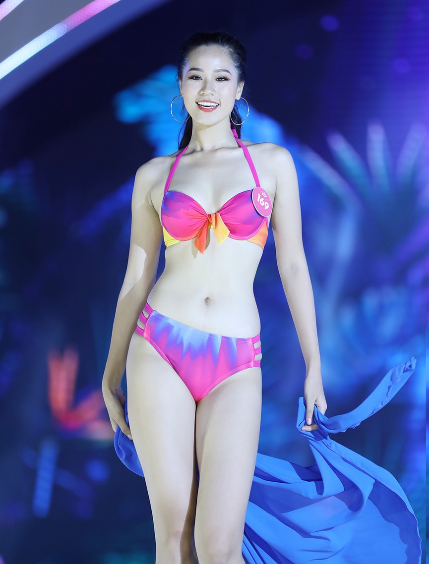Thí sinh HHVN 'đốt cháy' sân khấu với bikini nóng bỏng - ảnh 4