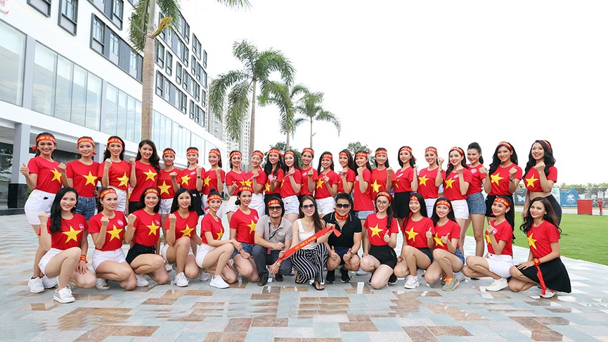 Thí sinh HHVN dừng tập để cổ vũ tuyển Olympic Việt Nam - ảnh 4