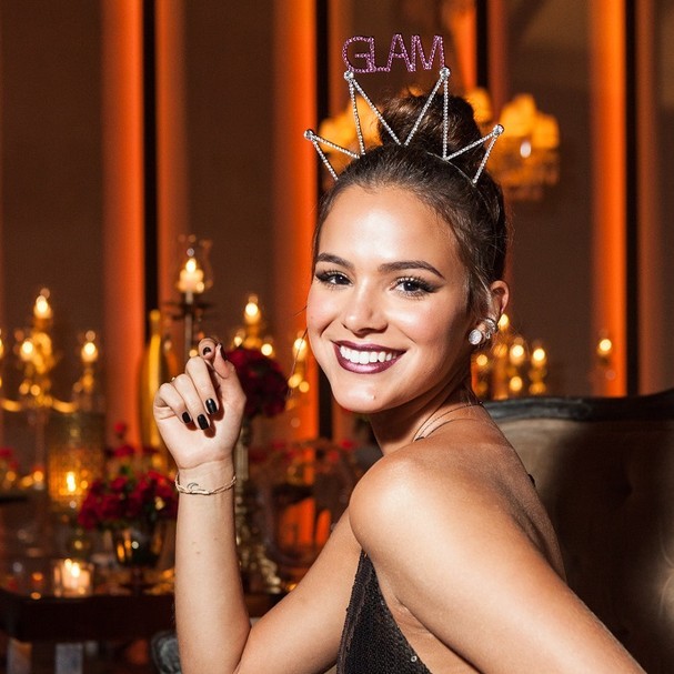 Bruna Marquezine cô bồ bốc lửa của tiền đạo Brazil Neymar - ảnh 11