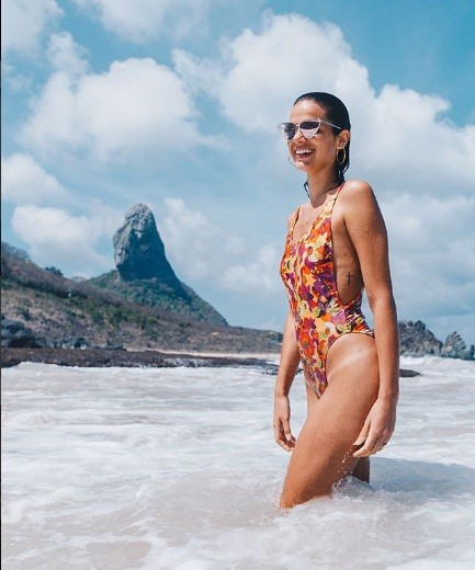 Bruna Marquezine cô bồ bốc lửa của tiền đạo Brazil Neymar - ảnh 6