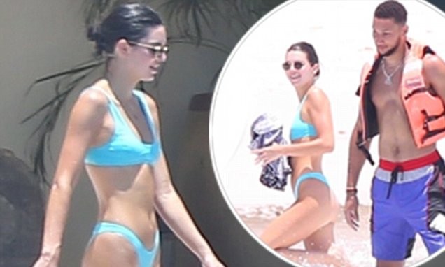 Em gái siêu mẫu của Kim Kardashian xinh như búp bê - ảnh 1