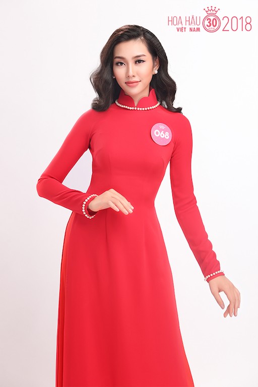 30 thí sinh Hoa hậu phía Nam khoe sắc dịu dàng với tà áo dài - ảnh 23