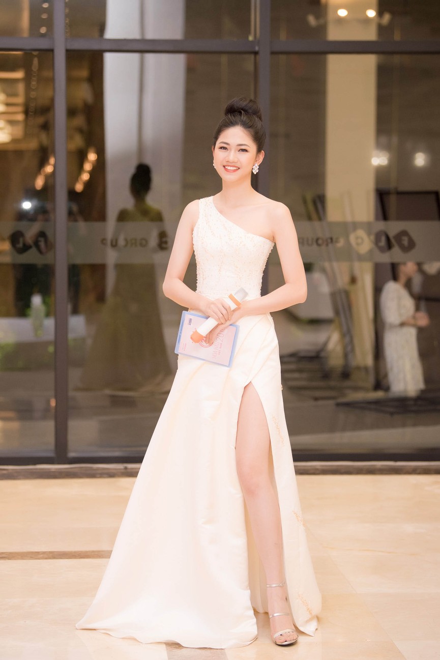 Dàn Hoa hậu, Á hậu lộng lẫy trên thảm đỏ Chung khảo HHVN phía Nam - ảnh 3