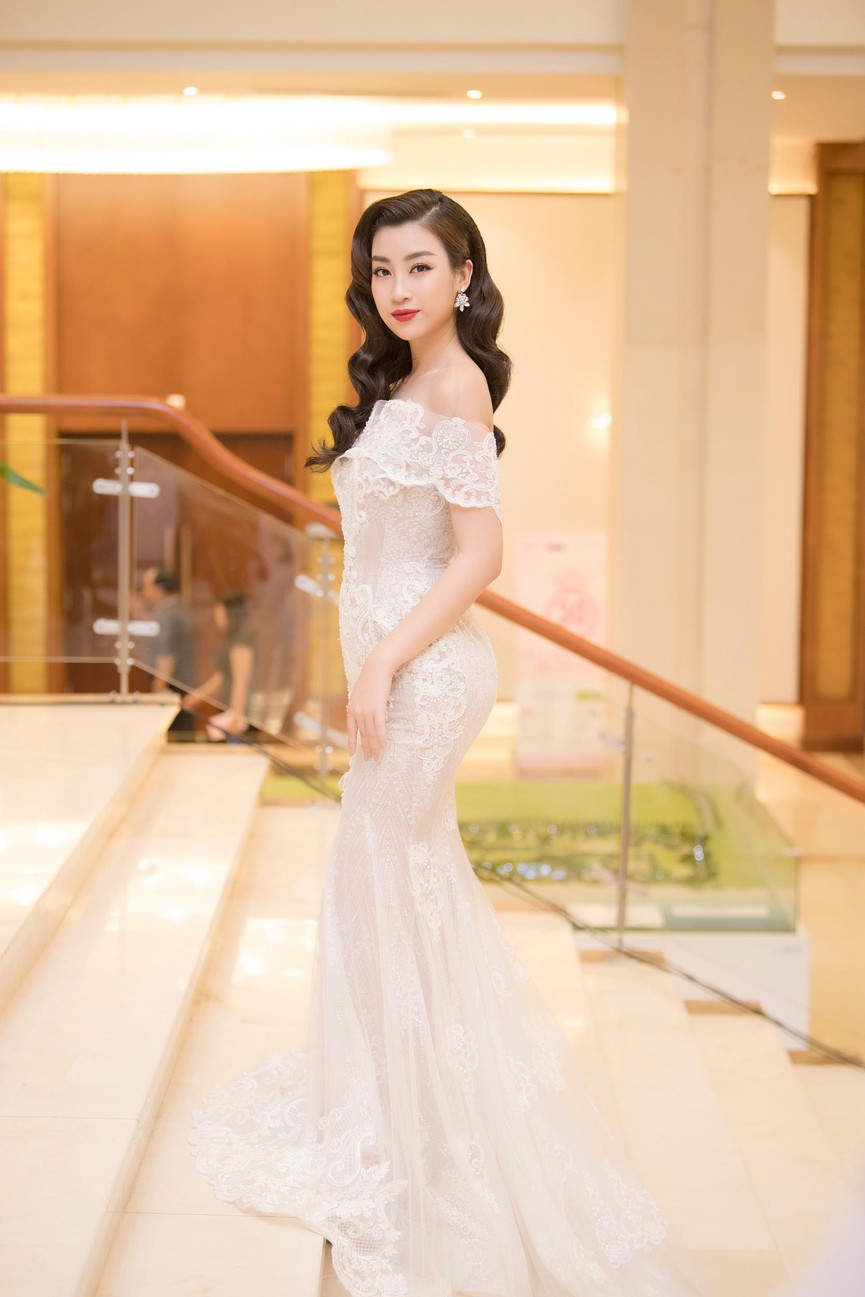 Dàn Hoa hậu, Á hậu lộng lẫy trên thảm đỏ Chung khảo HHVN phía Nam - ảnh 2
