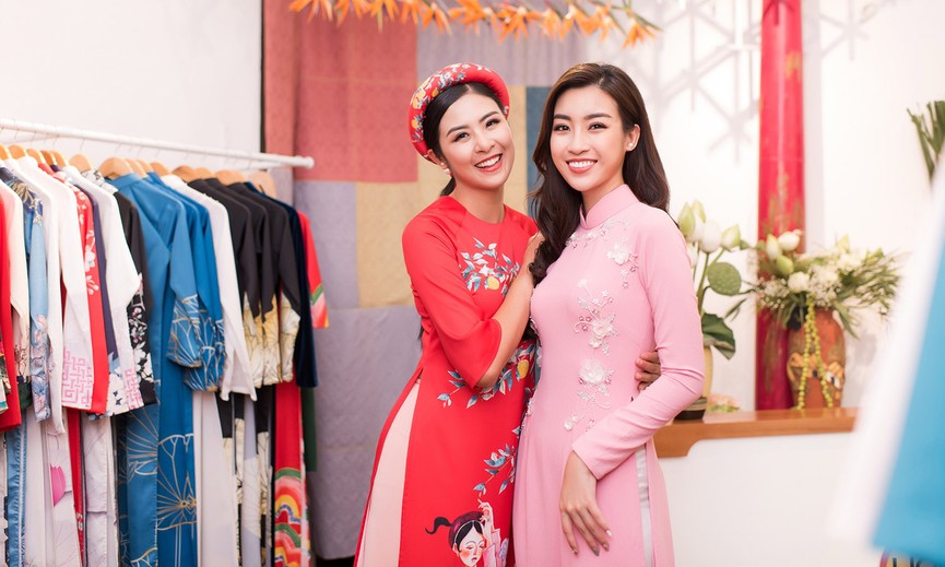 Dàn Hoa, Á hậu xúng xính áo dài chúc mừng Ngọc Hân lên chức bà chủ - ảnh 2