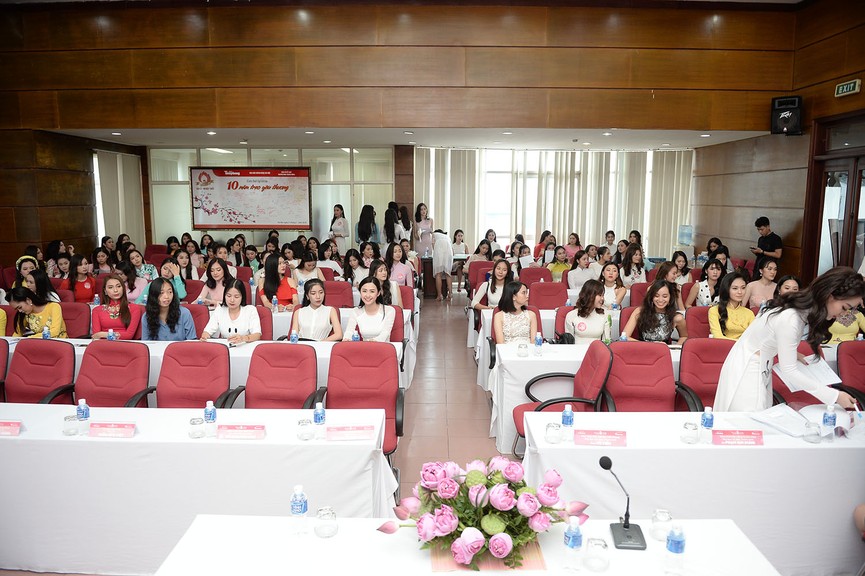 Dàn thí sinh nô nức tới Sơ khảo phía Bắc Hoa hậu Việt Nam 2018 - ảnh 11