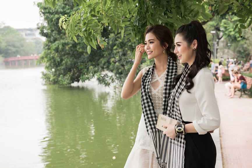 Tú Anh, Mâu Thuỷ cùng dàn người đẹp dạo Hồ Gươm - ảnh 7