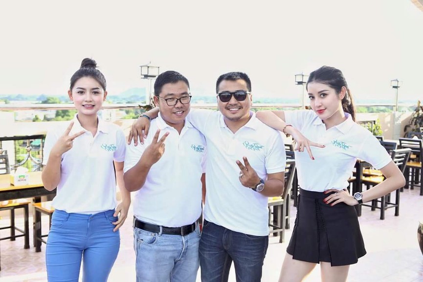 Á hậu Huyền My bị hàng trăm fan 'bao vây' khi quảng bá phim ở Myanmar - ảnh 2