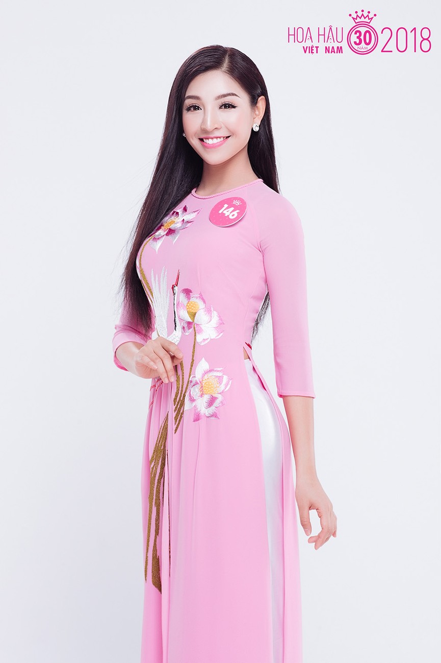 Thí sinh phía Bắc Hoa hậu Việt Nam quyến rũ với áo dài truyền thống - ảnh 14