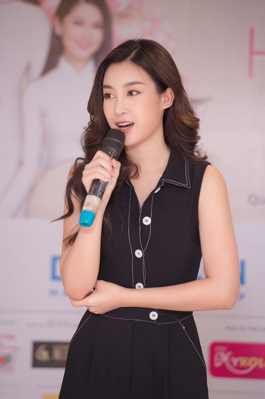 Hoa hậu Đỗ Mỹ Linh - Khi thần thái song hành cùng sự duyên dáng - ảnh 4