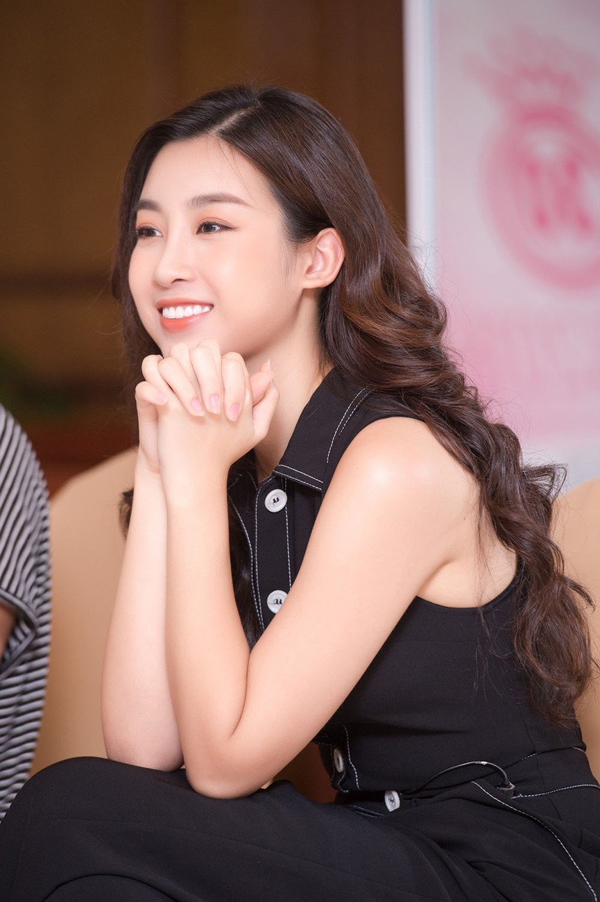 Hoa hậu Đỗ Mỹ Linh - Khi thần thái song hành cùng sự duyên dáng - ảnh 5
