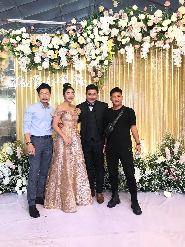 Hoa hậu đại dương Thu Thảo 'theo chồng về dinh' sau khi bão số 9 tan - ảnh 5