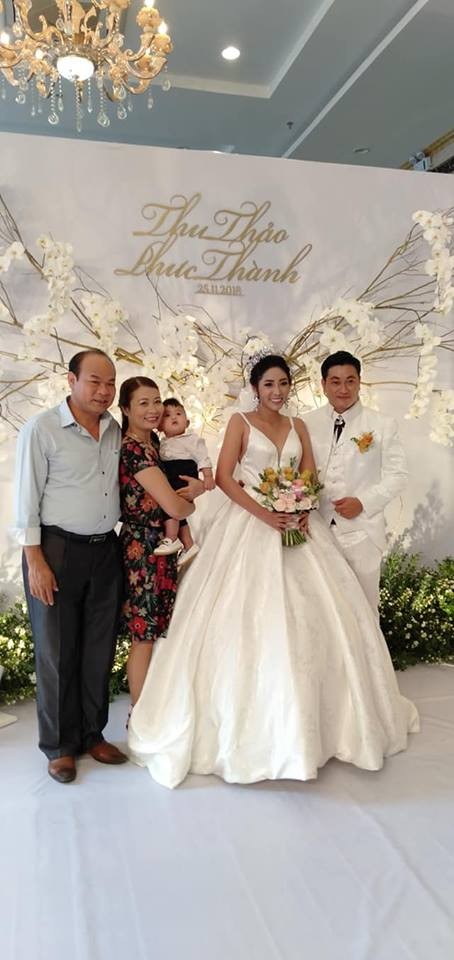 Hoa hậu đại dương Thu Thảo 'theo chồng về dinh' sau khi bão số 9 tan - ảnh 7