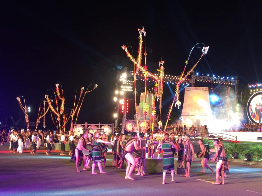 Khai mạc Festival văn hoá cồng chiêng Tây Nguyên 2018 - ảnh 5