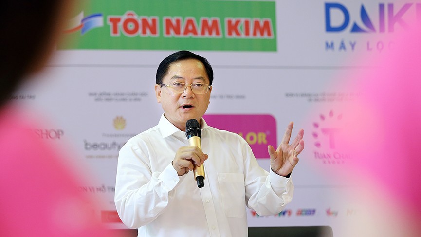 Lớp học nói trước đám đông của thí sinh Hoa hậu Việt Nam - ảnh 6